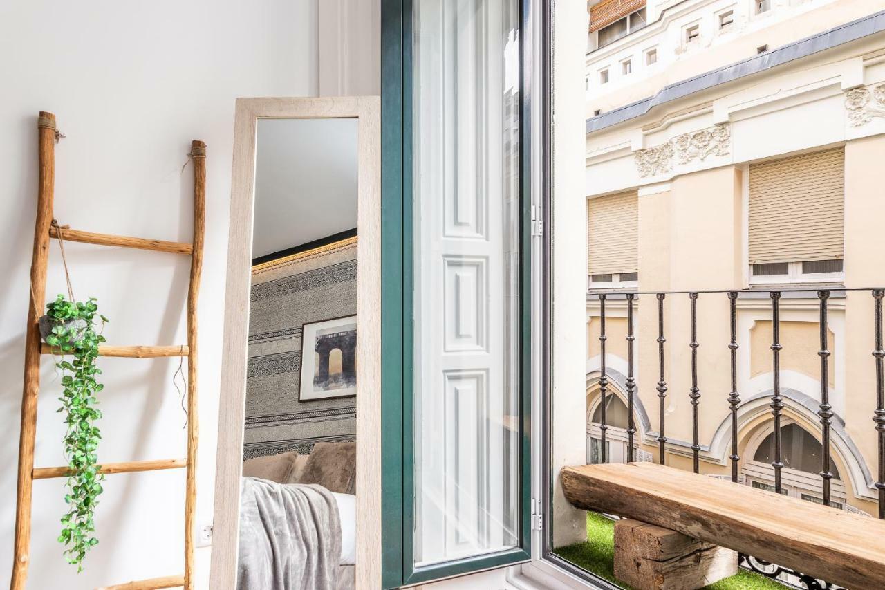 Apartament Waou Sol Es Mia - Corta Duracion Madryt Zewnętrze zdjęcie
